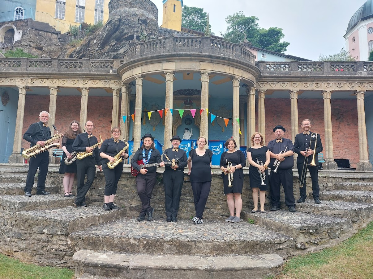 Swing Band Play Portmeirion